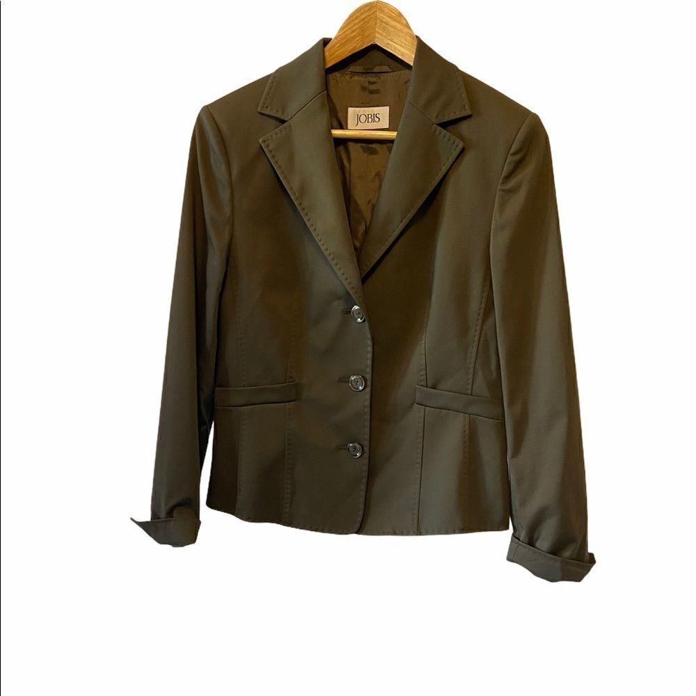 JOBIS Brown Tailored Short Fitted 3 Button Blazer